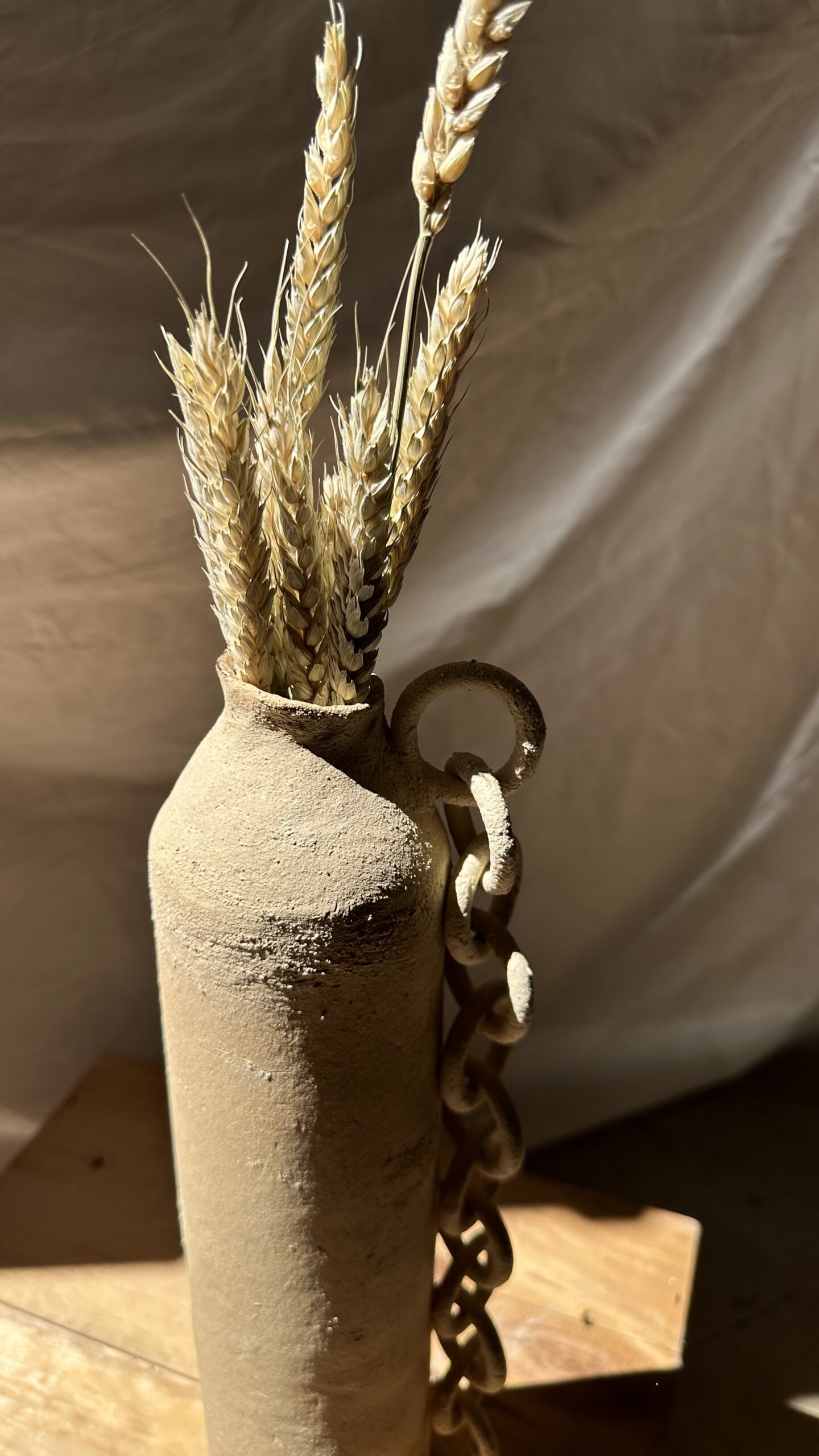 Vase Heme5- terre brute et or – Image 2